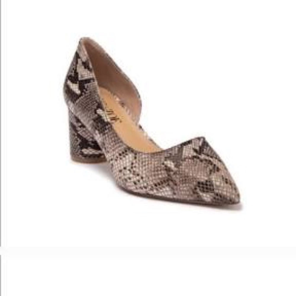 Nic + Zoe - size 8.5 Snakeskin heel.